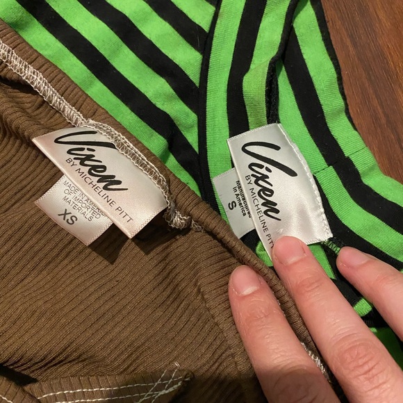 🔮 5 for $20 🔮 Vixen by Micheline Pitt shirt bundle - Picture 6 of 6